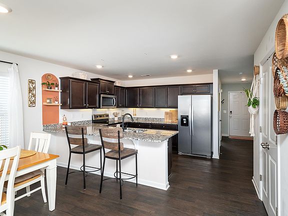 5th image of 303 Millen Dr