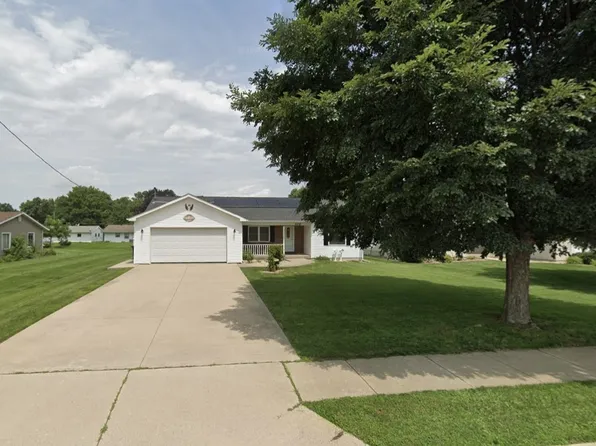 406 W McKinley Rd, Ottawa, IL 61350