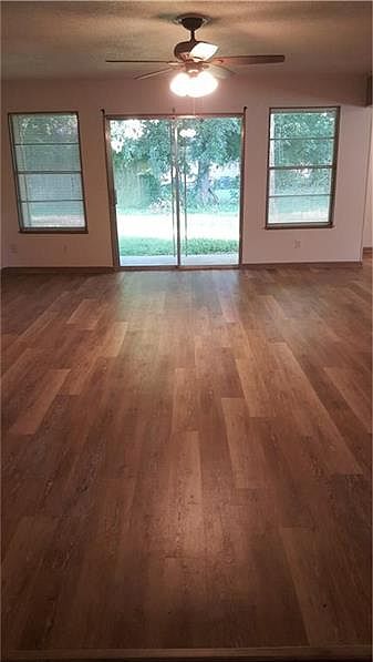 2nd image of 501 Magnolia St