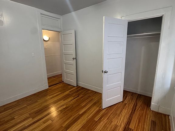 3rd image of 117 Martin St Floor 3