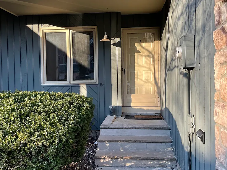 31 Bond St — Photo 2