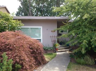 8820 37th Ave SW, Seattle, WA 98126