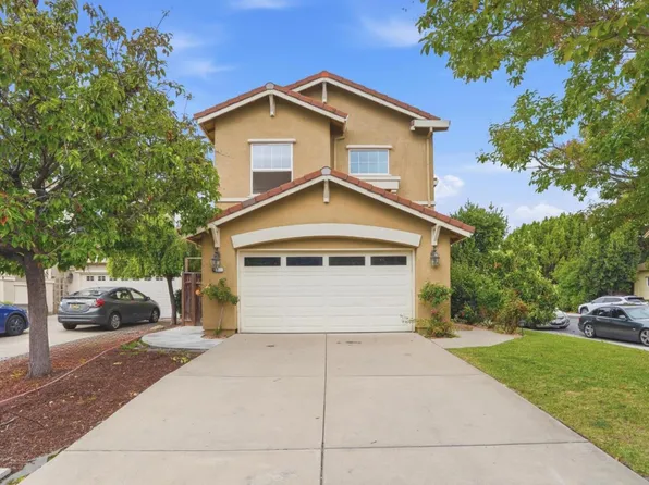 3 Shorebreeze Ct, East Palo Alto, CA 94303