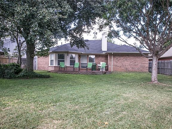 2nd image of 4108 Bent Oaks Dr