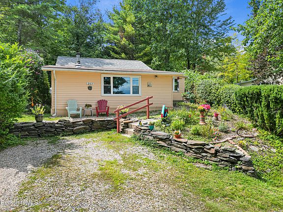 2nd image of 263 Shore Rd