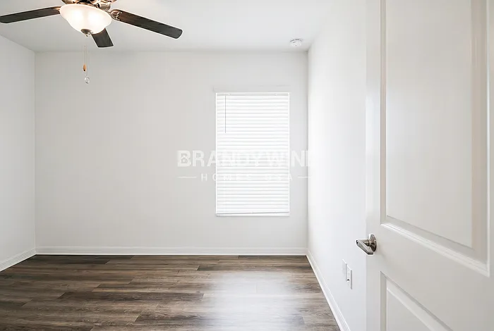 32433 Windmill Frg — Photo 15