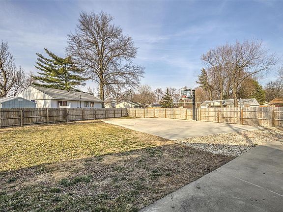 3rd image of 23 Wilson Park Dr