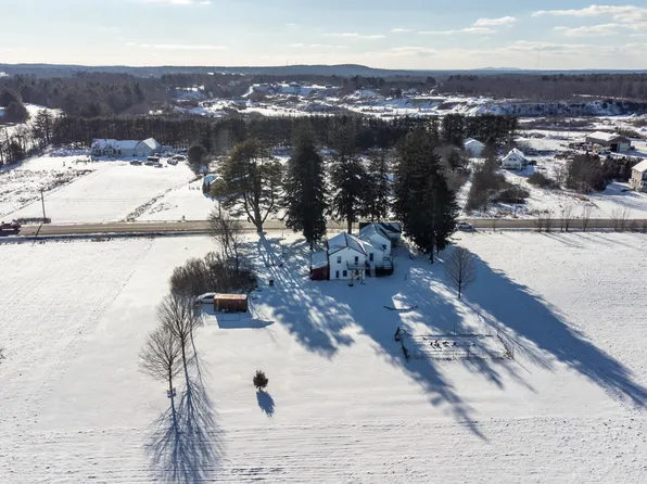 61 New County Road, Saco, ME 04072
