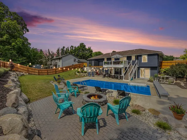 1440 Chevelle Dr, Jenison, MI 49428