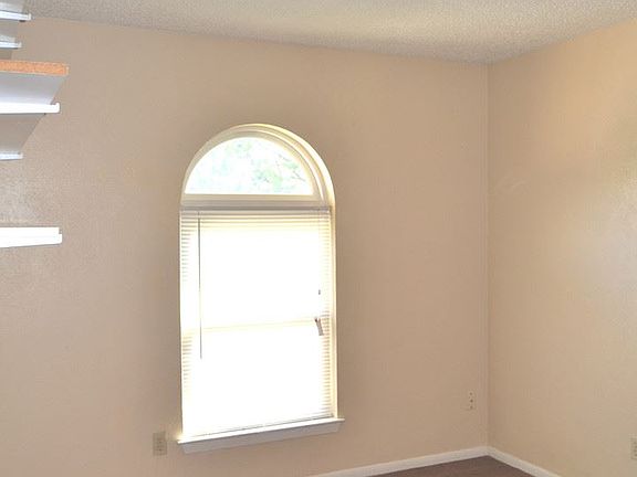 5th image of 1309 Hammond Dr
