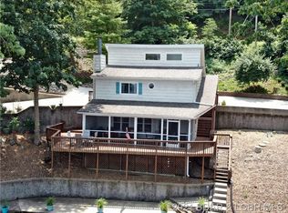 897 Lucy Rd, Lake Ozark, MO 65049