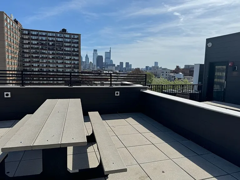 1310 N Broad St — Photo 28