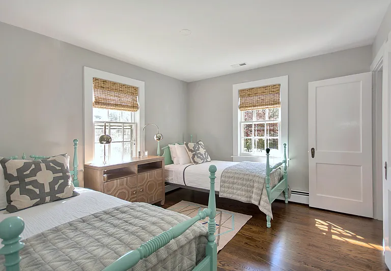 727 Hinton Ave — Photo 10
