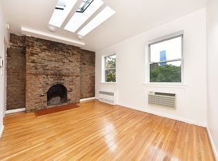 335 W 20th St APT 4R, New York, NY 10011