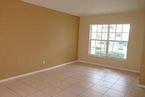 4th image of 6816 Hendry Dr