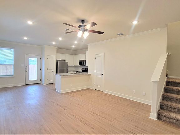 2nd image of 10330 Candlewood Way #102