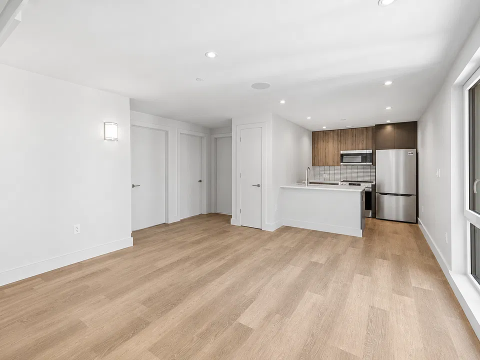 2605 Snyder Ave #4K