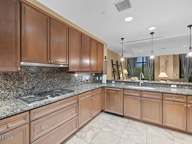 2211 E Camelback Rd #207 — Photo 5
