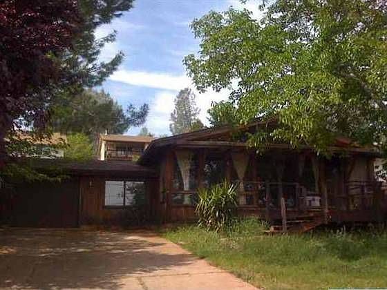 1st image of 4571 Lagoon Dr