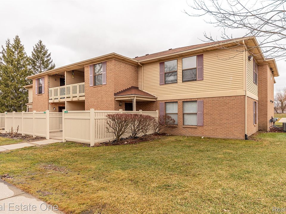 1st image of 61186 Greenwood Dr #36