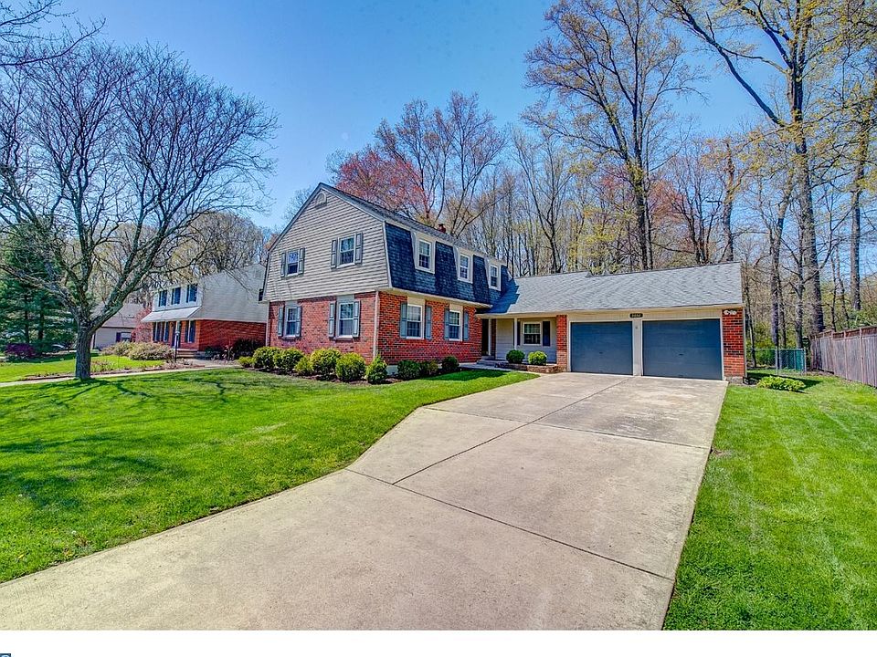 1st image of 3032 Maple Shade Ln