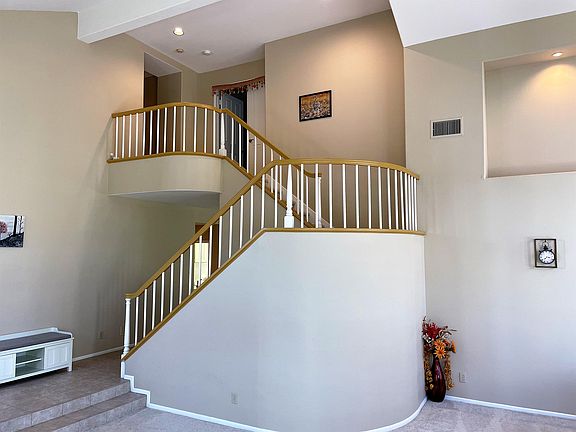 5th image of 12285 Picrus St