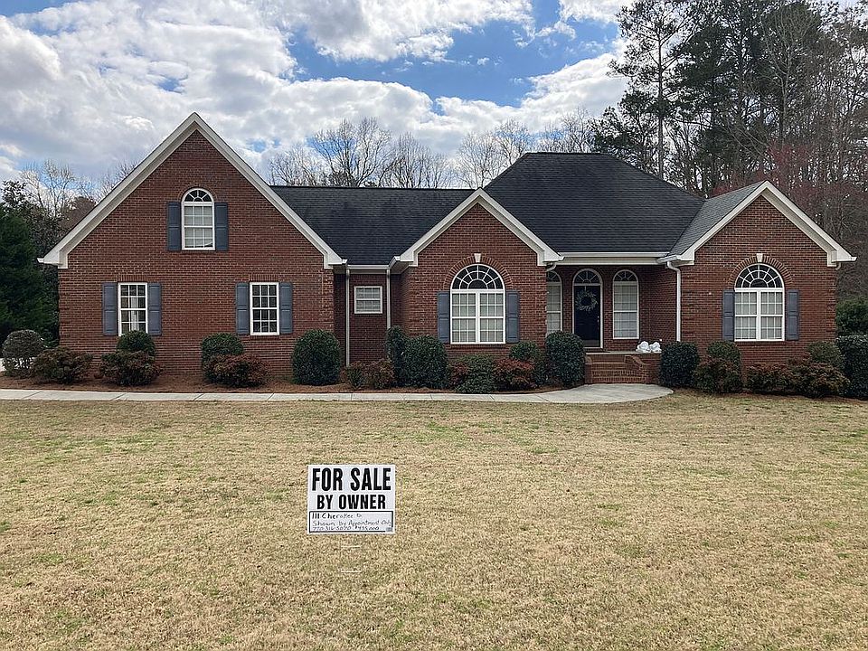 Large front and back yard.