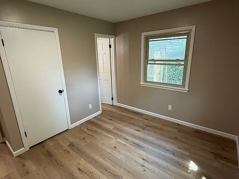 1458 Blaine Dr — Photo 16