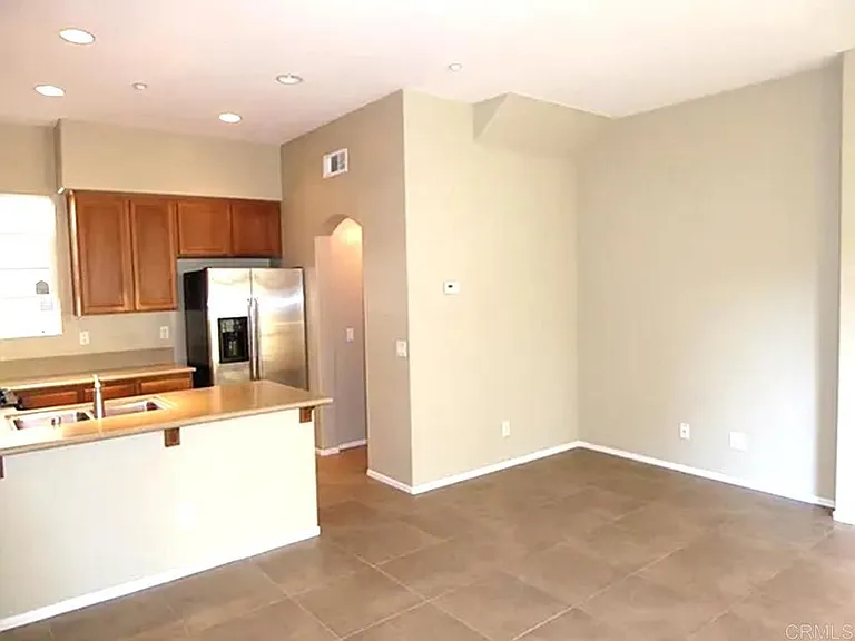 472 Almond Rd — Photo 13