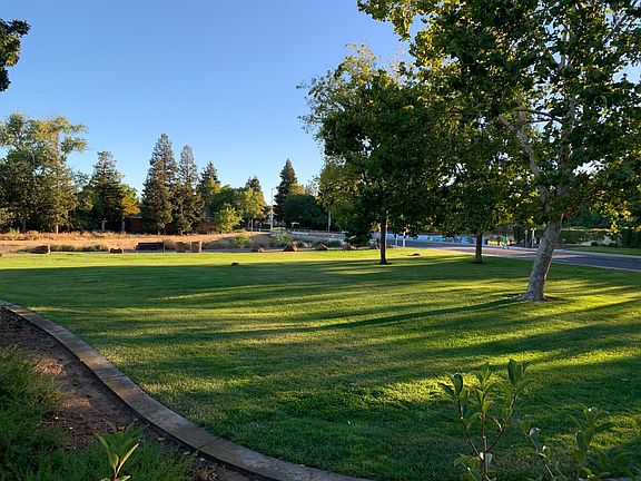 2nd image of 8404 Starlily Ct