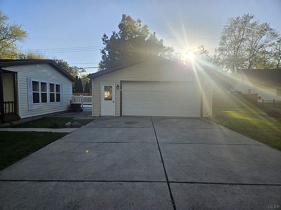 5th image of 3562 Meadowcrest Dr