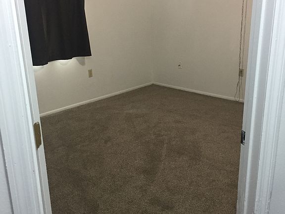 5th image of 23492 Chimes Ave