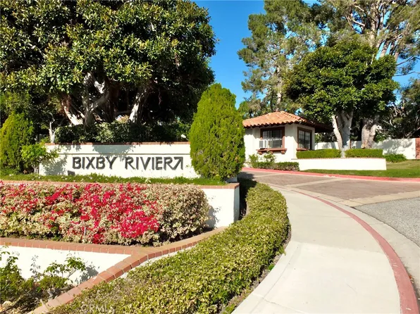 6243 Riviera Cir, Long Beach, CA 90815