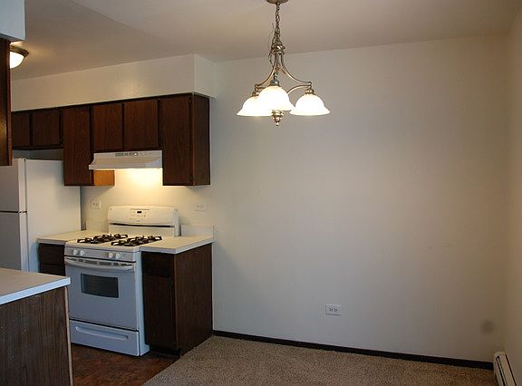 3rd image of 157 Oliver Ct APT C