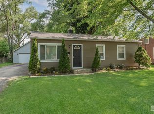 900 Richard St, Aurora, IL 60506