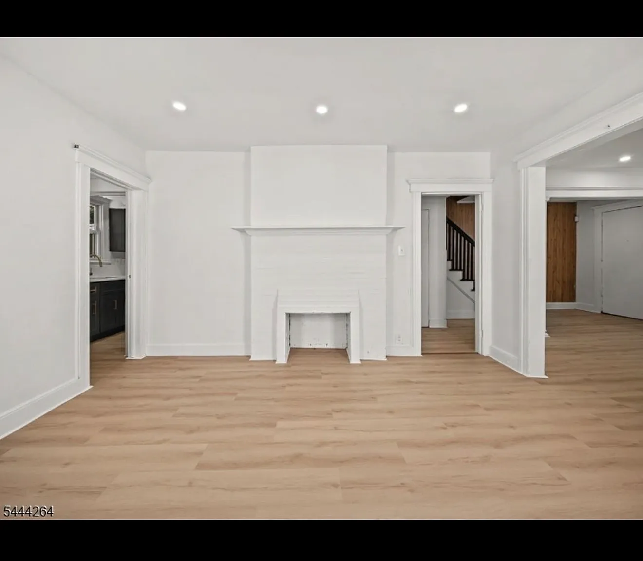 4 bed, $2,950 — Photo 4