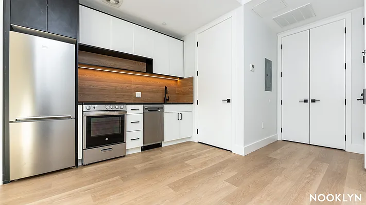 Rented by Nooklyn NYC LLC | media 1