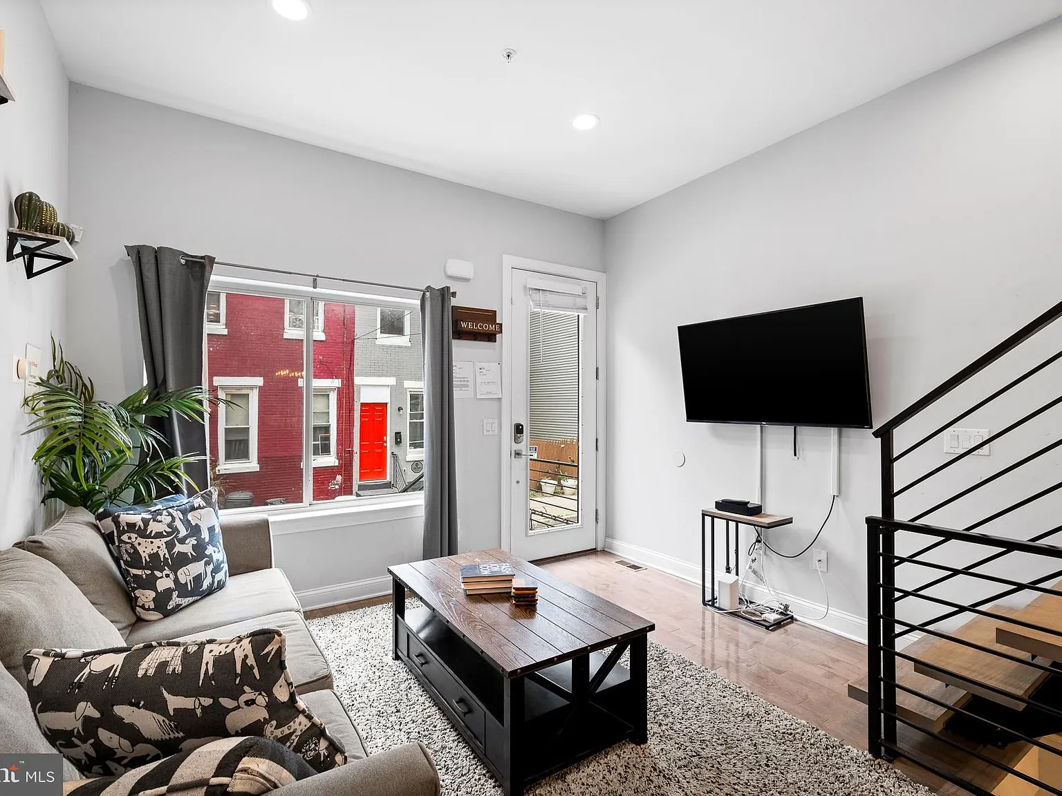3 bed, 2.5 bath, 1434 sqft, $3,000 — Photo 4