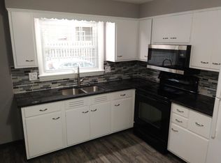 1040 W Iles Ave, Springfield, IL 62704