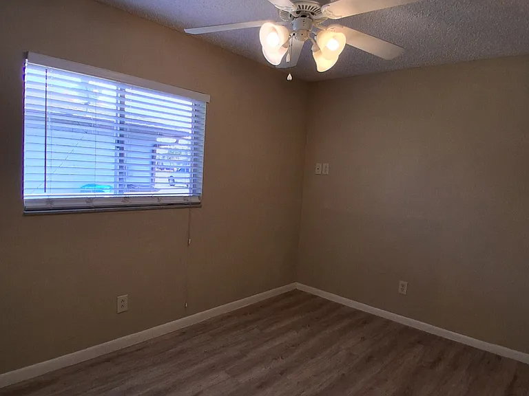 4500 Skyline Blvd #4500 — Photo 16