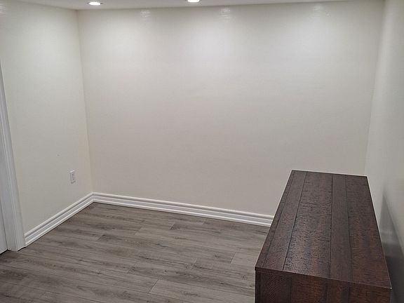 4th image of 848 Danforth Rd #Basement