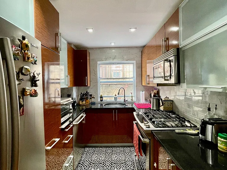 384 Neptune Ave #5 — Photo 10