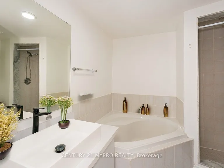 98 Cornell Park Ave #B202 — Photo 27