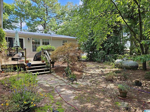 3rd image of 758 Shore Dr