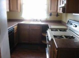2803 Emmaus Ave, Zion, IL