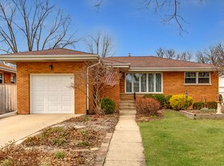 714 N Russel St, Mount Prospect, IL 60056