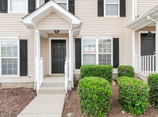 8029 Logan Dr, La Vergne, TN 37086