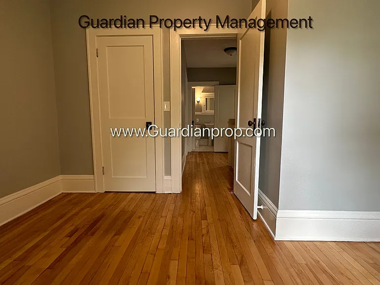 2316-2318 Harriet Avenue S — Photo 16