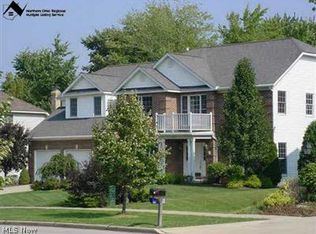 18347 Glen Cairn Way, Strongsville, OH