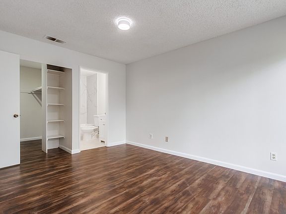 3rd image of 9489 Fairgrove Ln Unit 101